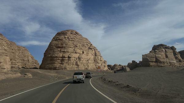 On the Great Sea Road (Dahaidao)